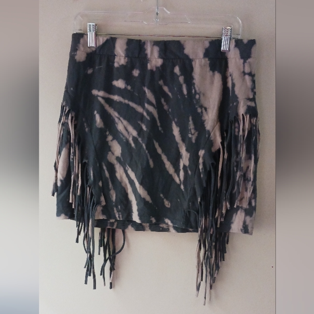 Fashion Nova Womens Grey/white Tie-Dye Fringe Skirt 1x A-3